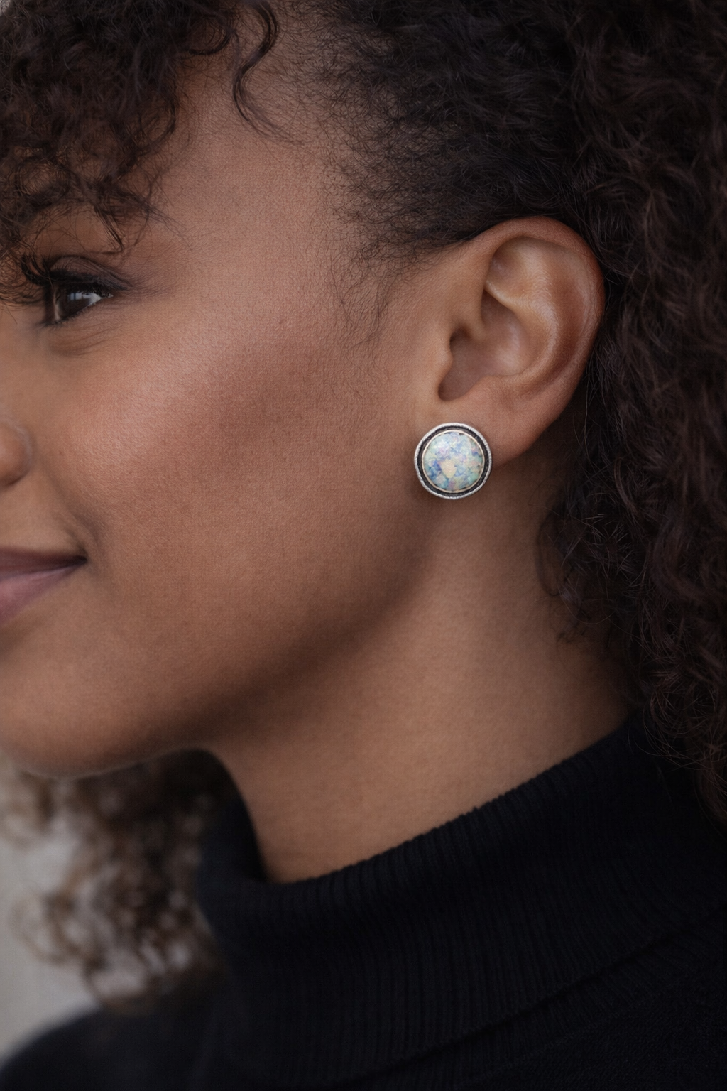 Aurelia Roman Glass Studs