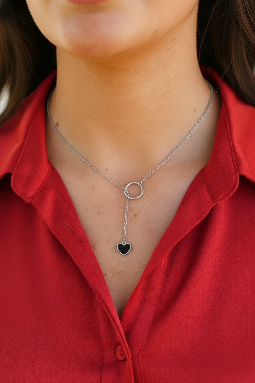 Lariat de Noir Drop Necklace