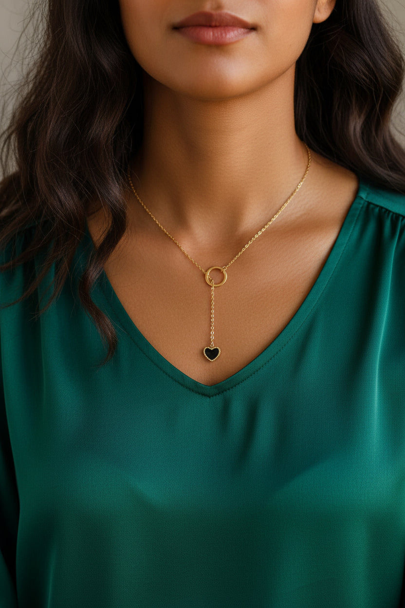 Lariat de Noir Drop Necklace