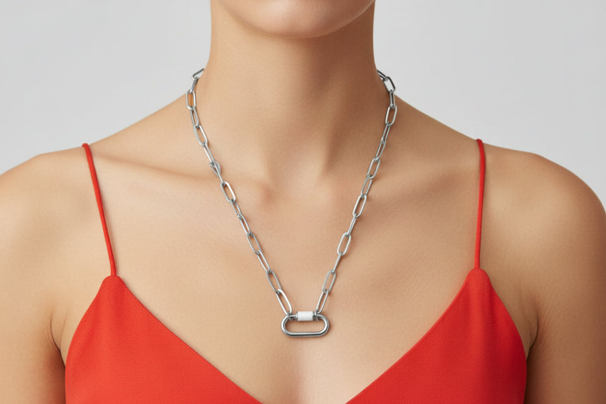Solene SS Carabiner Necklace