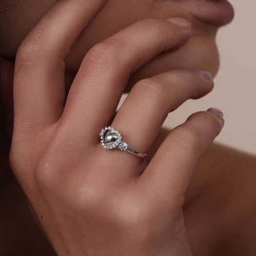 The Monroe Heart Ring